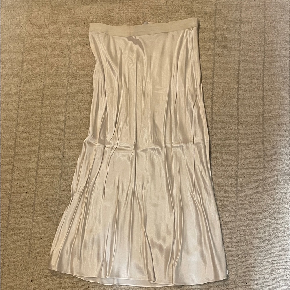Elegant Cream Satin skirt